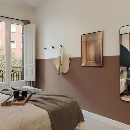 Sinan - 2 Bedrooms And Balcony In Sant Gervasi 아파트 바르셀로나